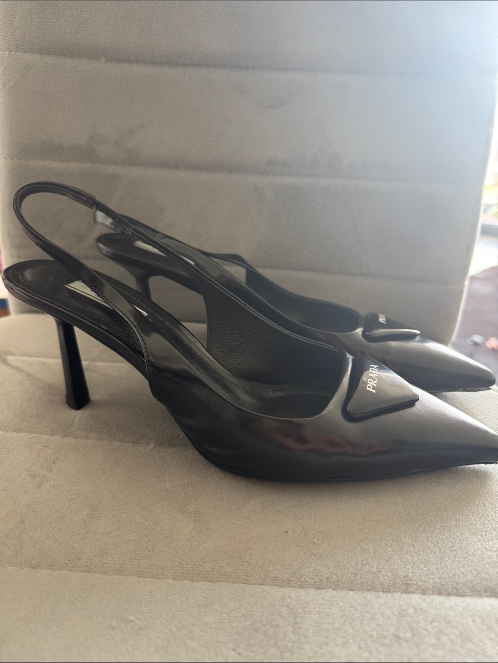 Prada Black Patent Leather Pointed Slingback Mules with Logo Plaque - Picture 5 of 5